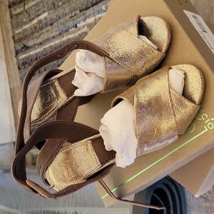 Beulah silver Bacio61 size 6.5 very good condition shoes! 😍